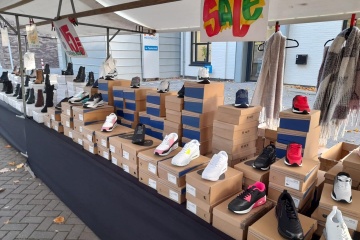 Coolfashion Enschede is al jaren lang een begrip op Beurzen , Fairs , Jaarmarkten en Braderieën